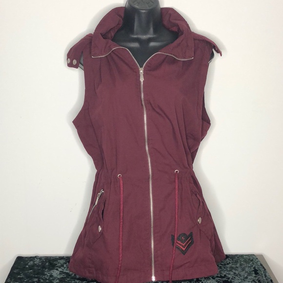 YMI SLEEVELESS BOMBER JACKET - Picture 1 of 8